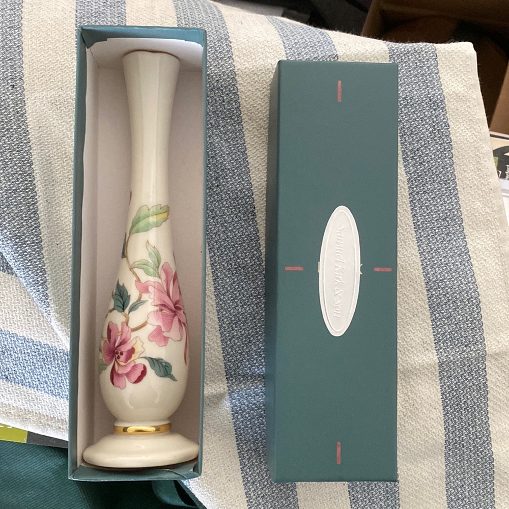 Lenox Great Barrington Collection Vase